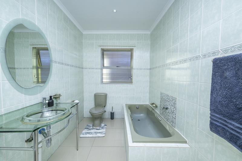 To Let 6 Bedroom Property for Rent in Kleinbron Estate Western Cape